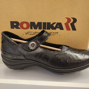 Romika Black Leather "Cassie 50" Mary Janes. NIB. Size EU 38/US 7-7.5